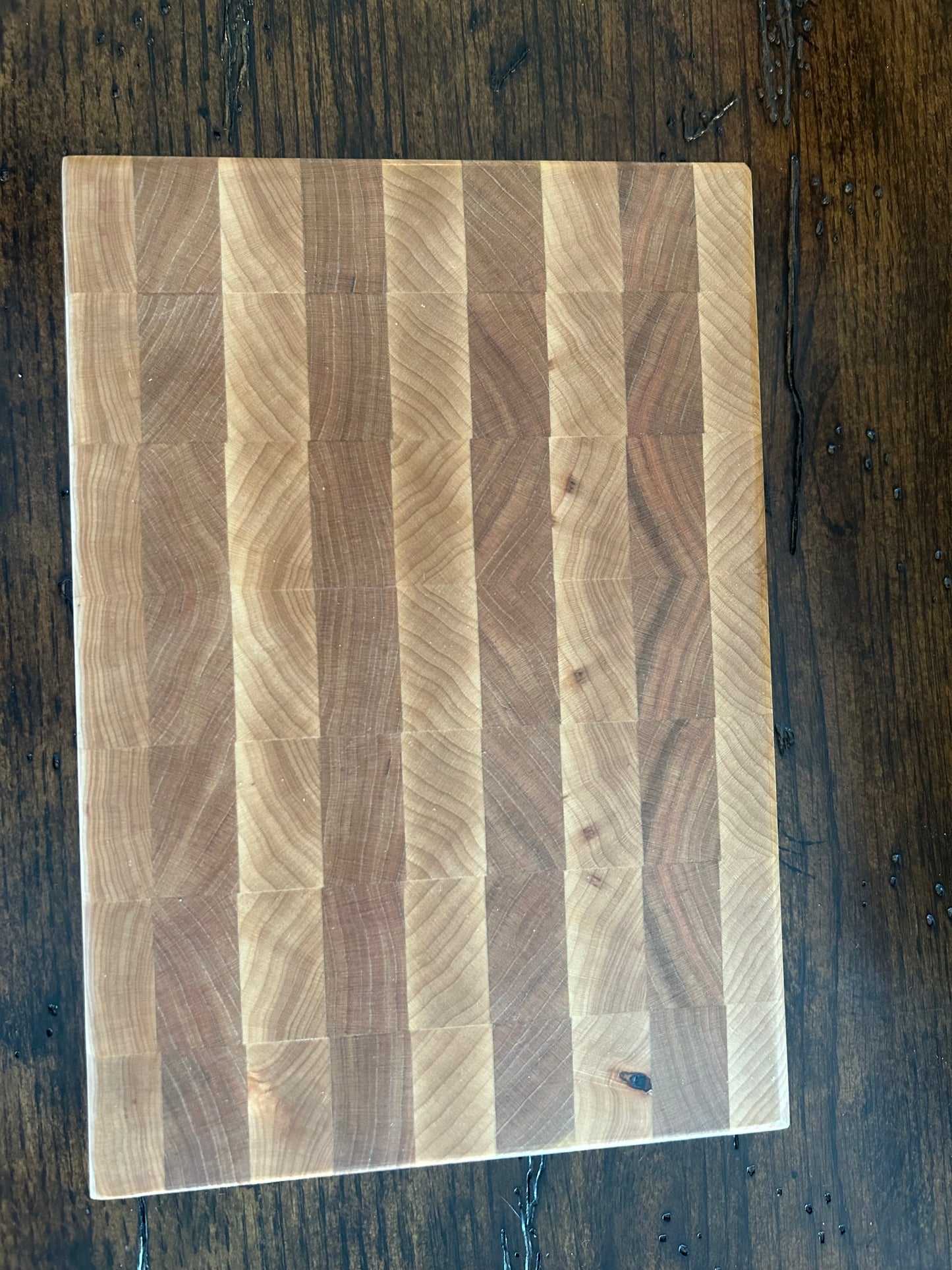 End Grain Cutting Board